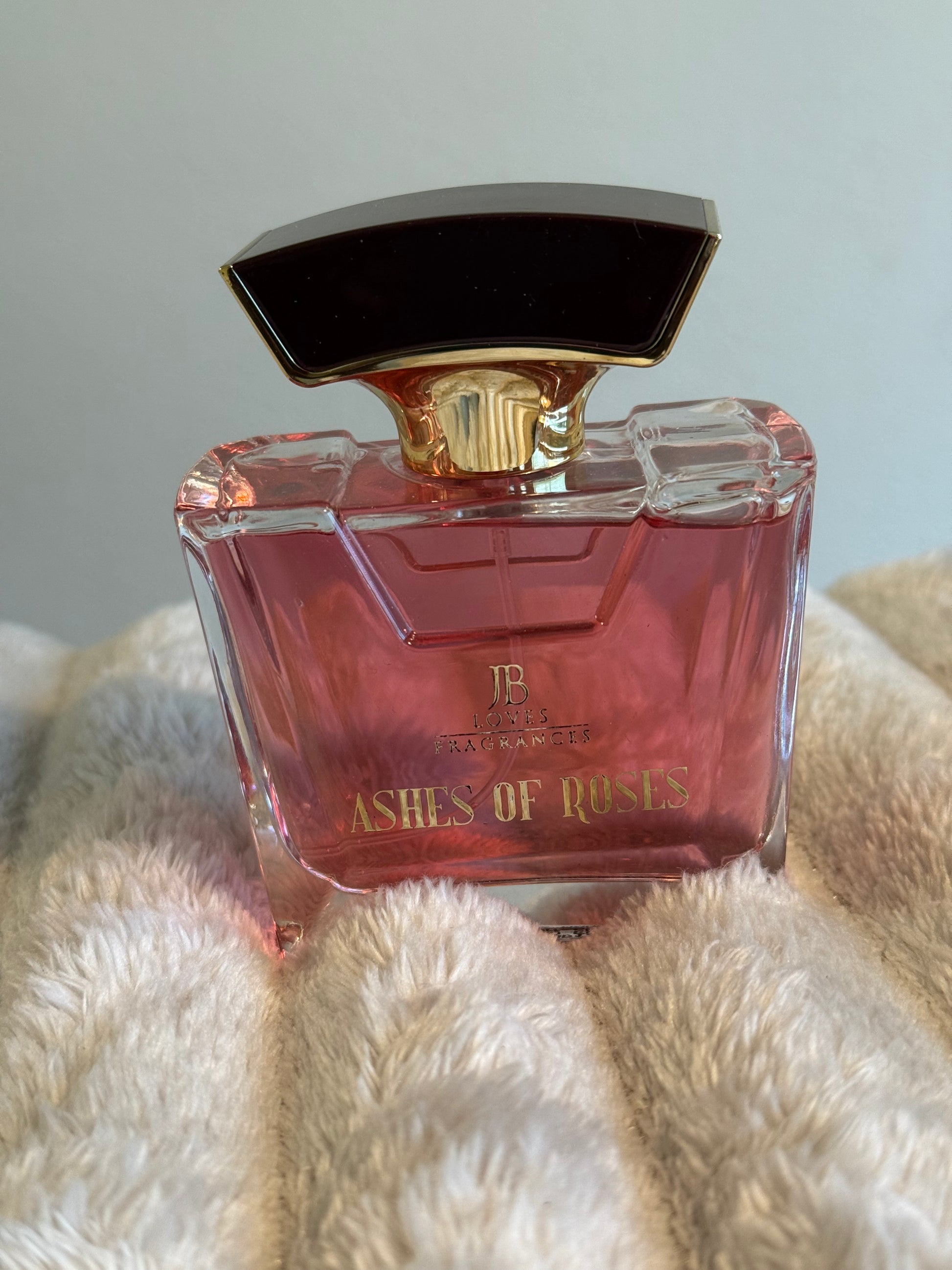 Ashes of Roses aux de perfume