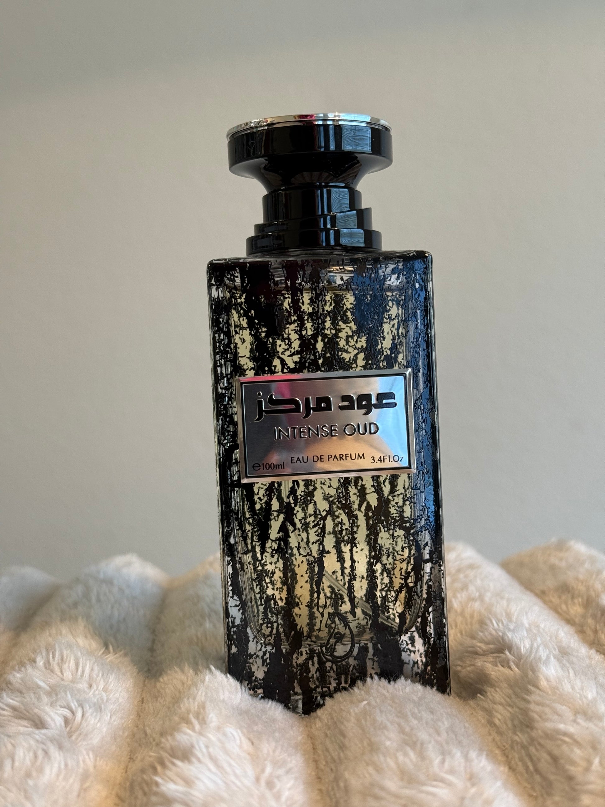 Intense Oud Aeu de perfume