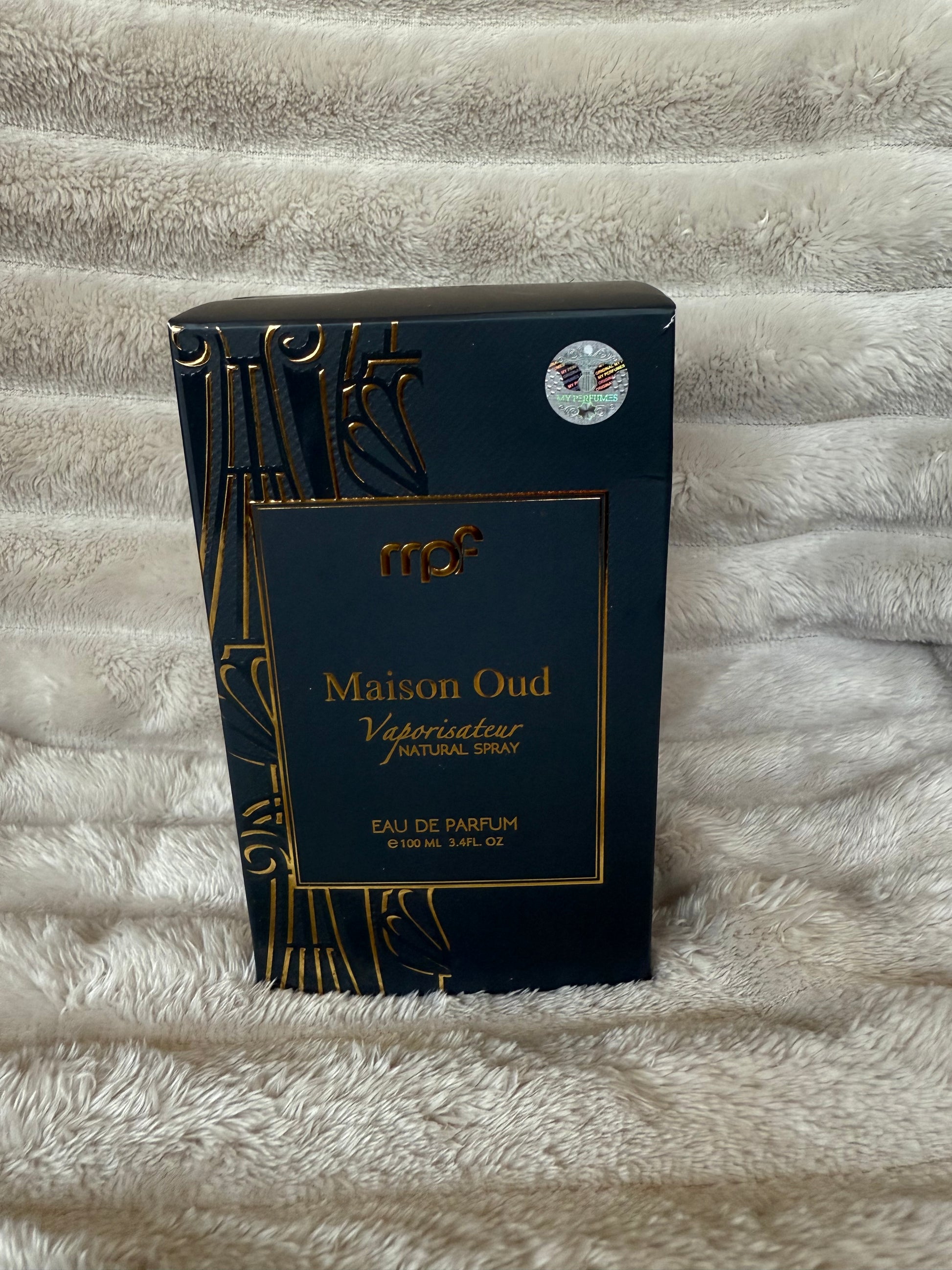 Maison Oud Aeu de perfume